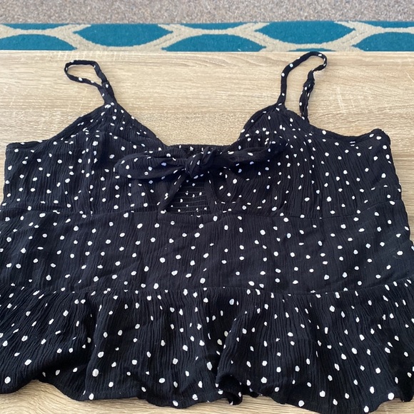 NWOT - Polka Dot - Key Hole Tie Tank Top - Size Large - Picture 4 of 6